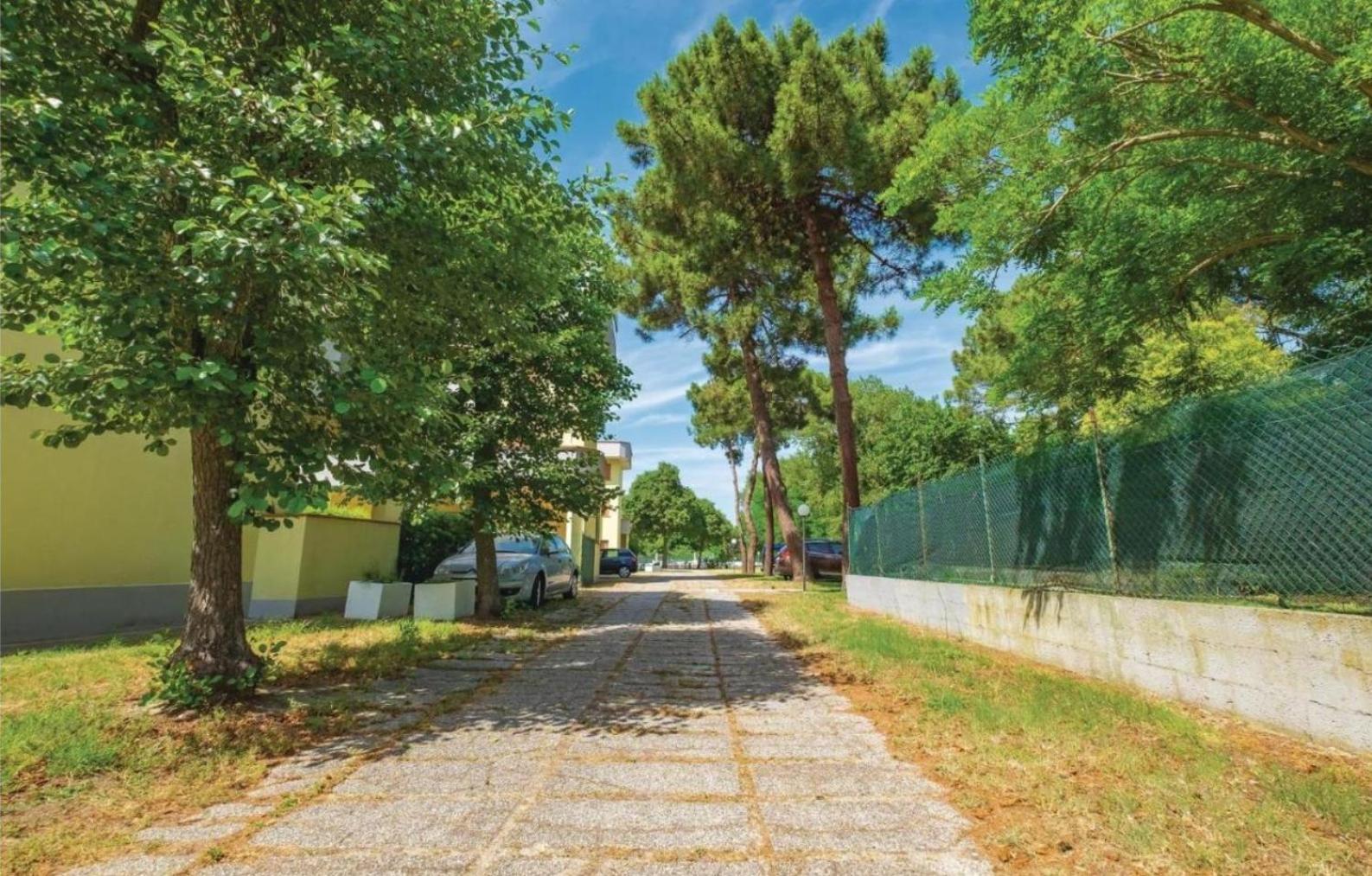 La Dolce Vita - Apartment With Shared Pool And Large Terrace リド・デッレ・ナツィオーニ エクステリア 写真